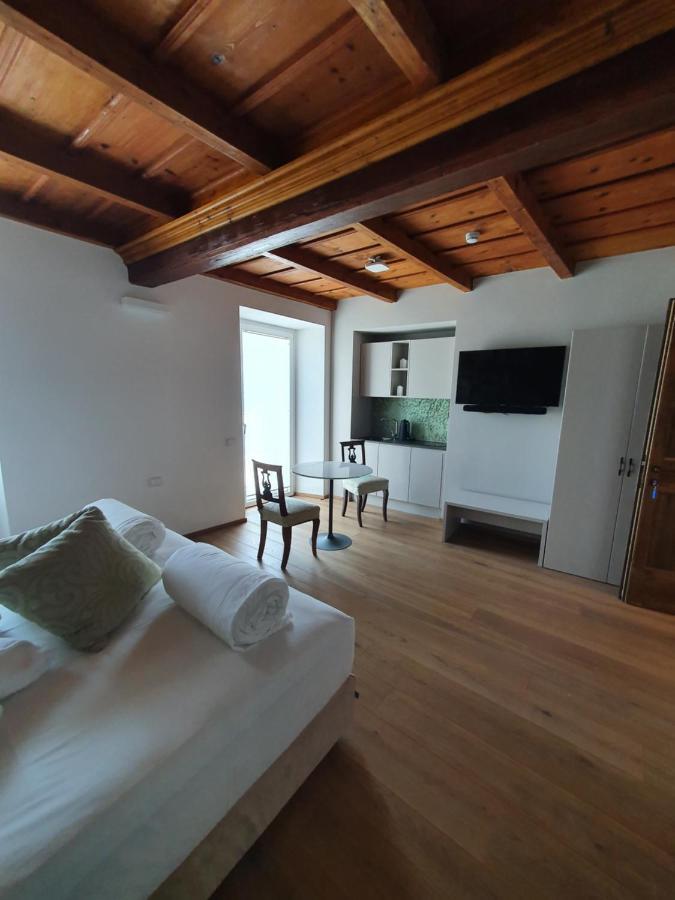 Casa Castagna 1620 Mergozzo Exterior foto